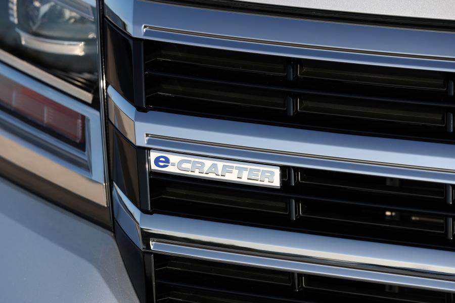 Детали экстерьера Volkswagen e-Crafter High Roof Van 2018 года  (WW) (фото 8 из 40)